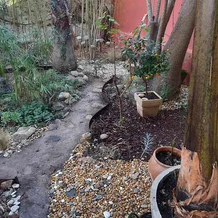 Maison Avec Jardin à Louer Au Bord De La