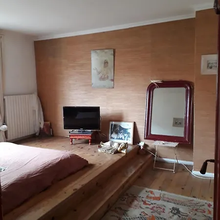 Maison Avec Jardin à Louer Au Bord De La Casa vacanze *